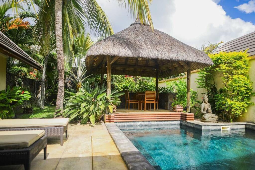 Villa Tropicale Balinaise Intimiste Гран-Бе Екстер'єр фото
